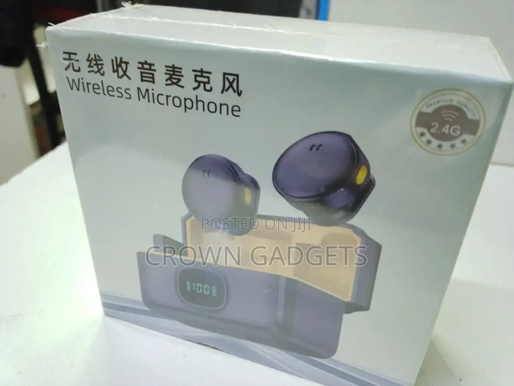 Q8 Dual Wireless Microphone With Led Charging Case