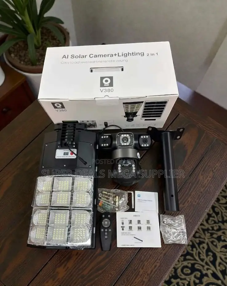 Plug and Play 12mp 4g Solar CCTV Camera With Solar Street Light