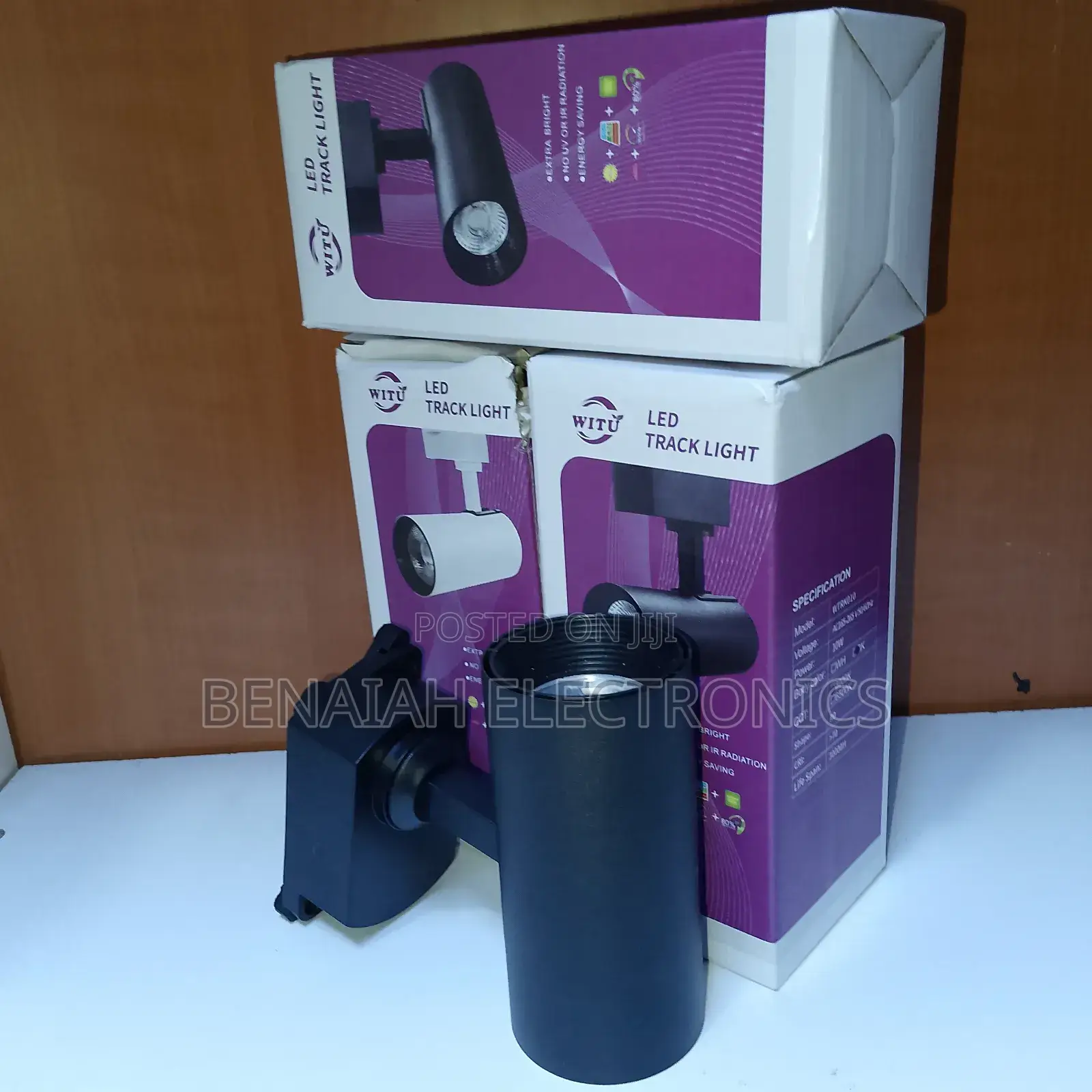 10 Watts Track Light Foldable Warm White for Indoors