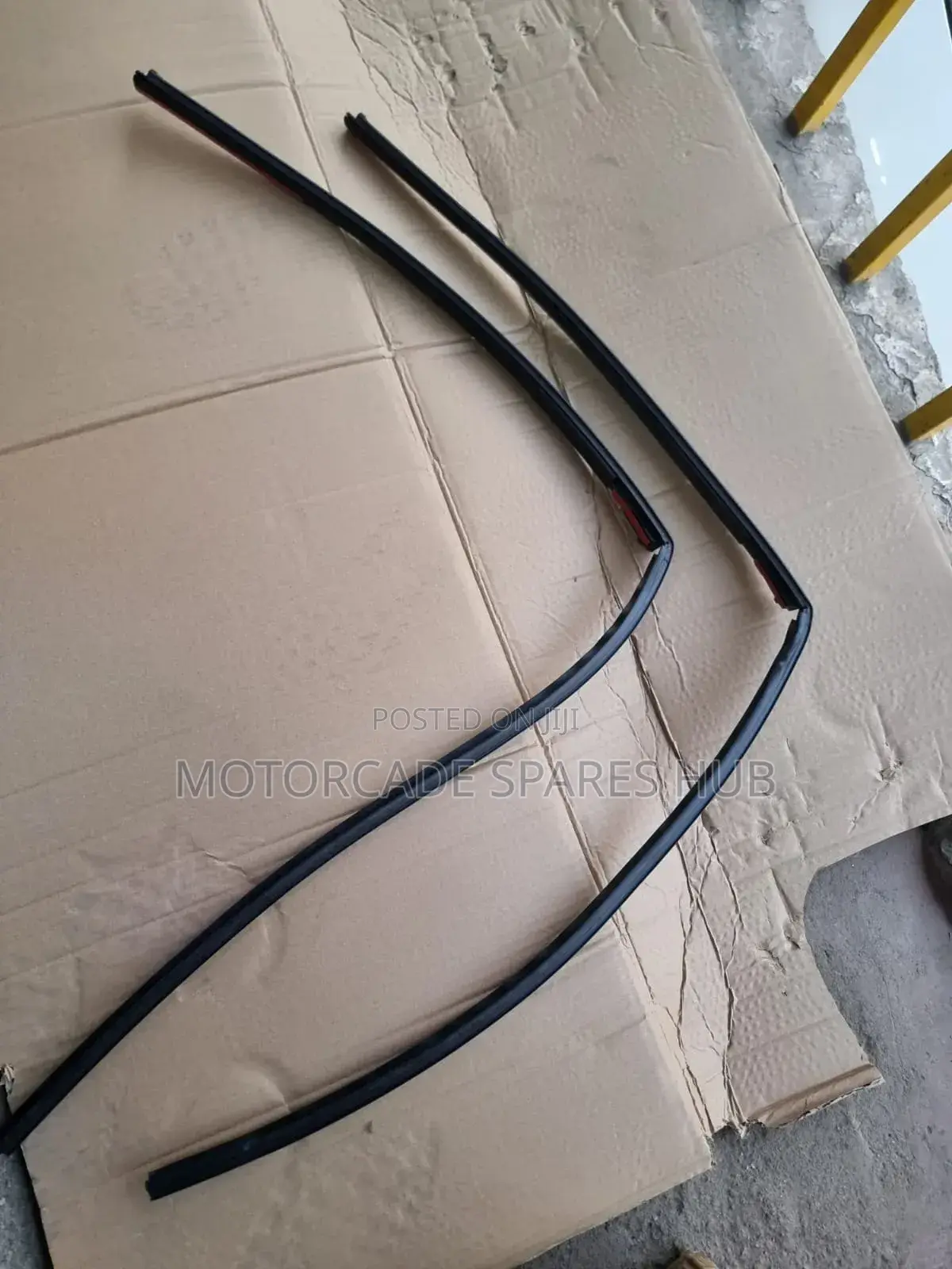 Toyota Landcruiser Prado J120 Windscreen Moulding