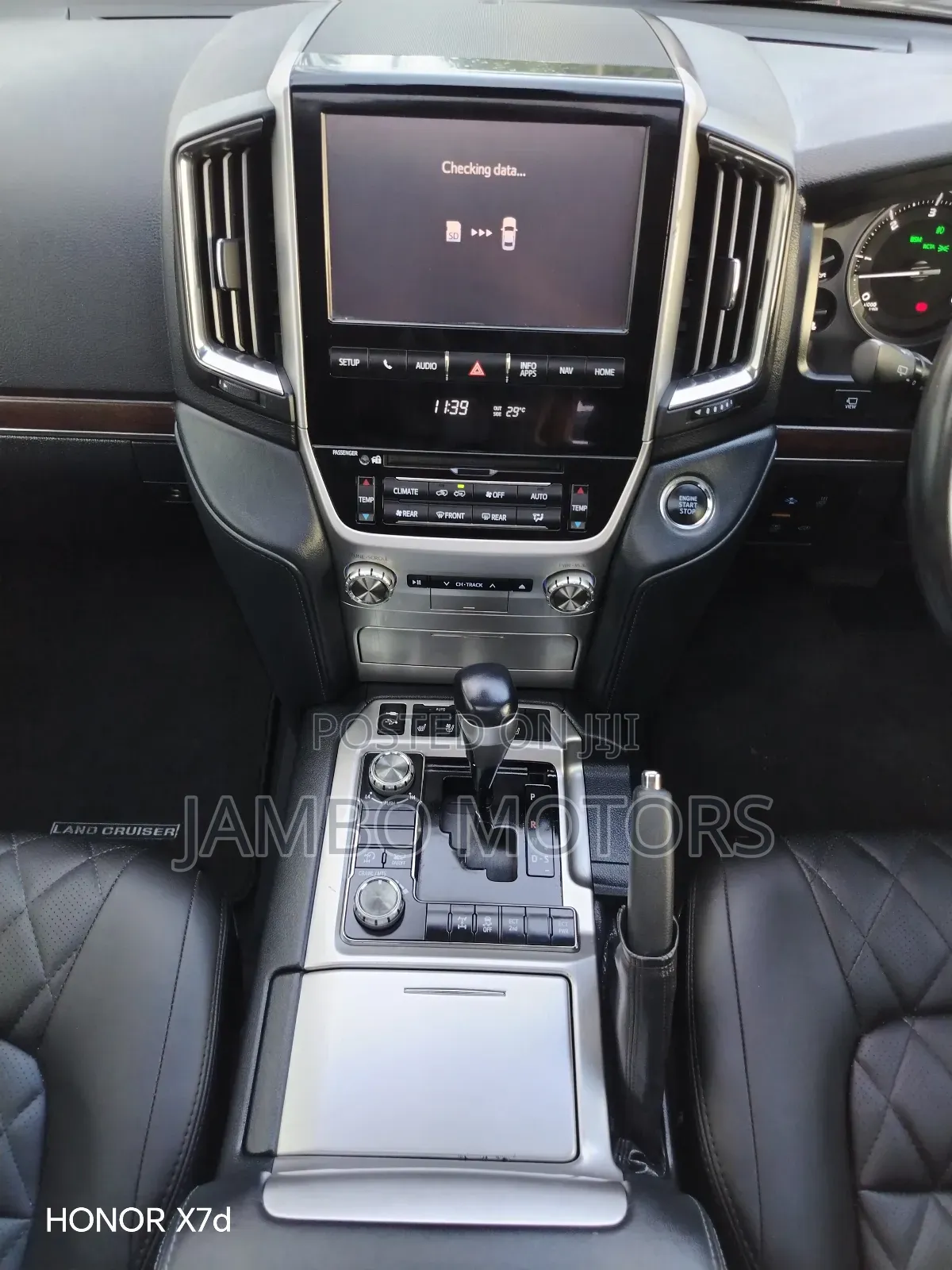 Toyota Land Cruiser 4.5 V8 TD 2020 White