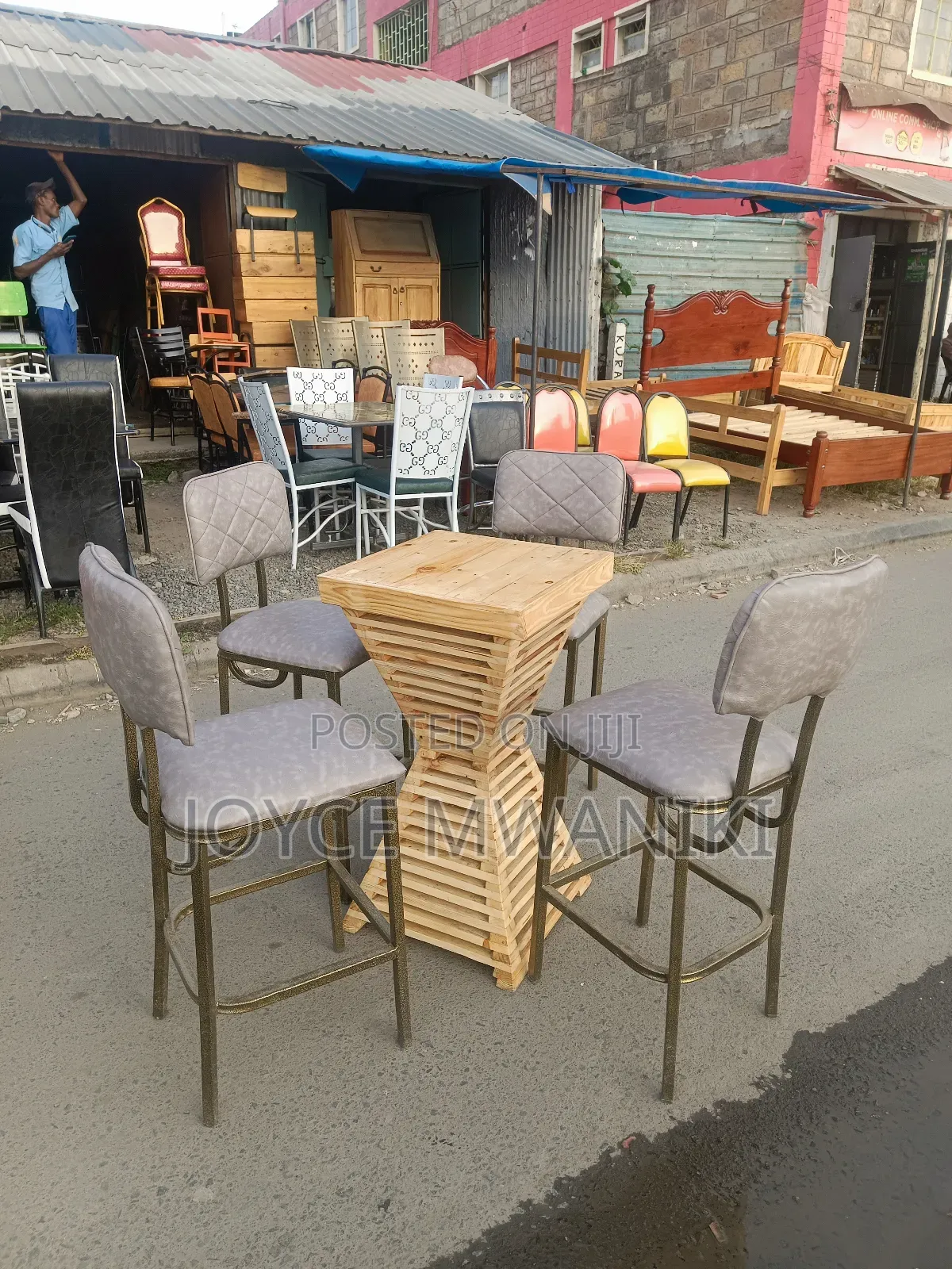 Classy Modern Bar Set 