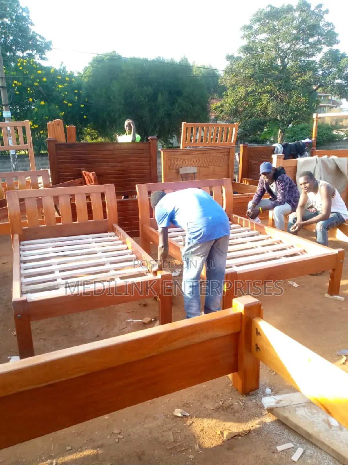 Mahogany Slide Beds 4*6!