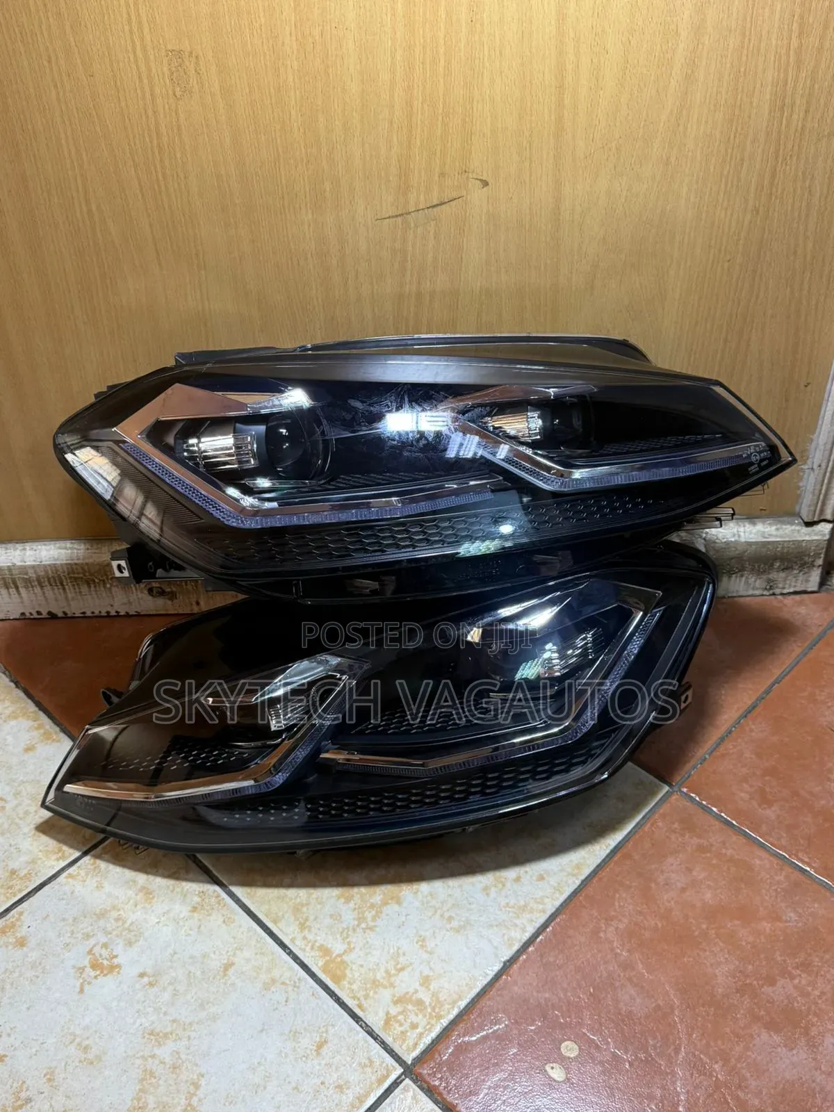 Volkswagen Golf Mk 7 Headlight