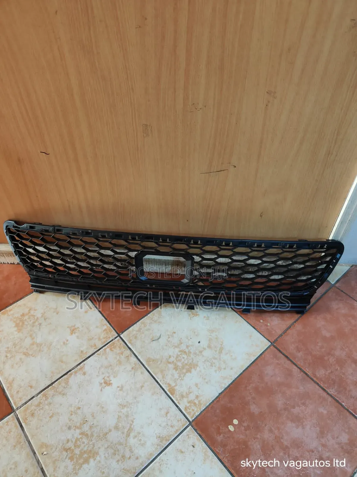 Volkswagen Golf 7 Lower Grill