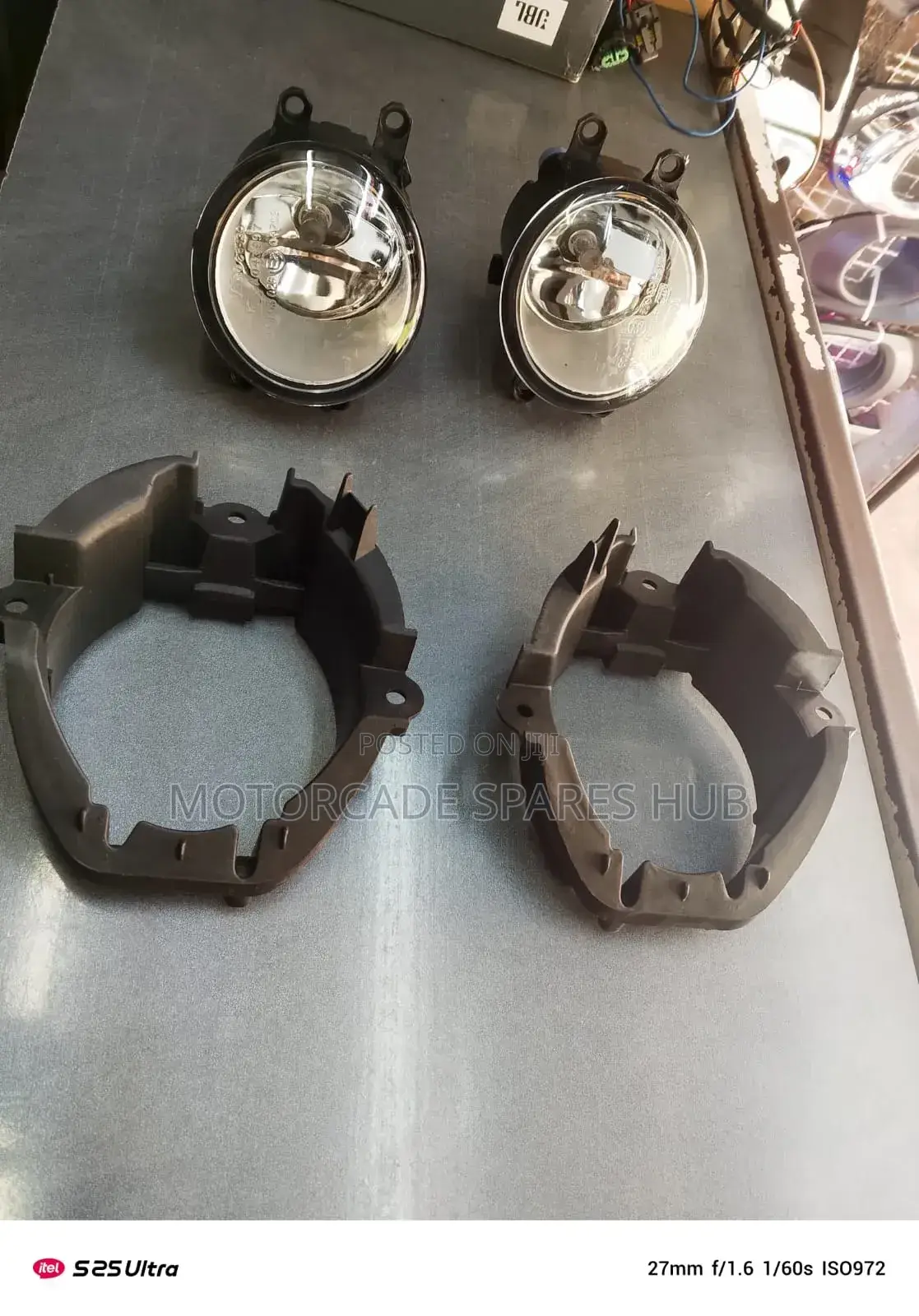 Toyota Fielder 2010 Fog Lights