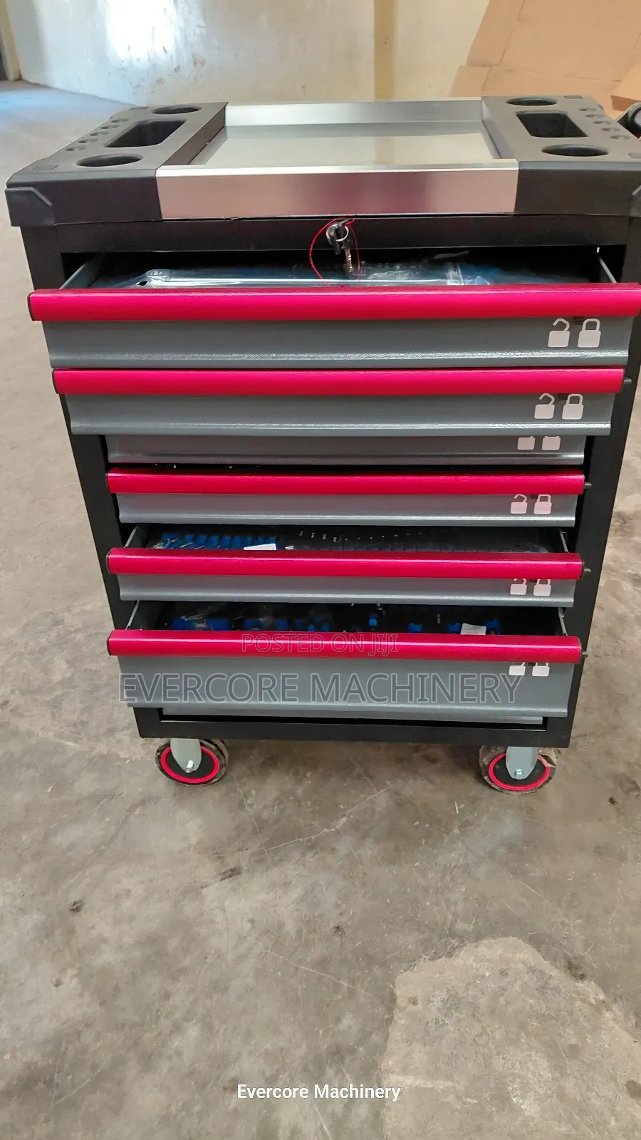 423pcs Tool Box Set With All Accessories Inside.