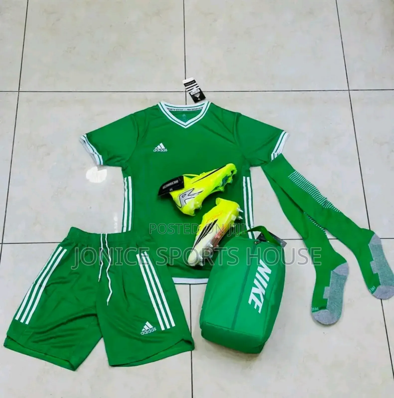 New Quality Soccer Jerseys Set