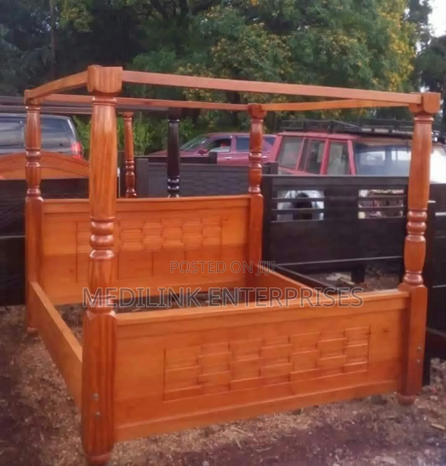 Creek Vanish 6*6 King Sized Beds