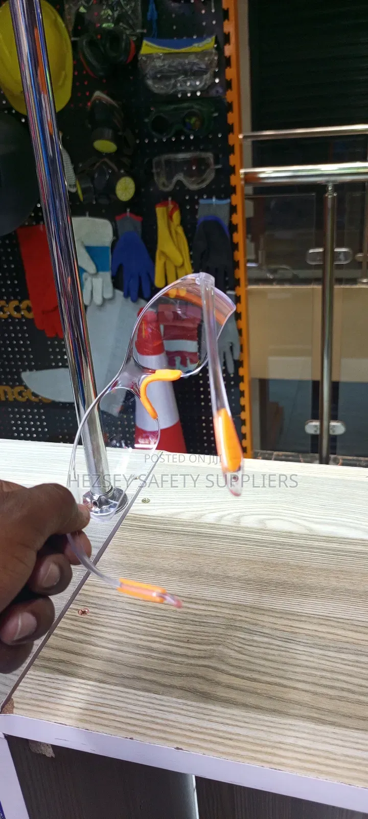 High Quality Clear Safety Glasses