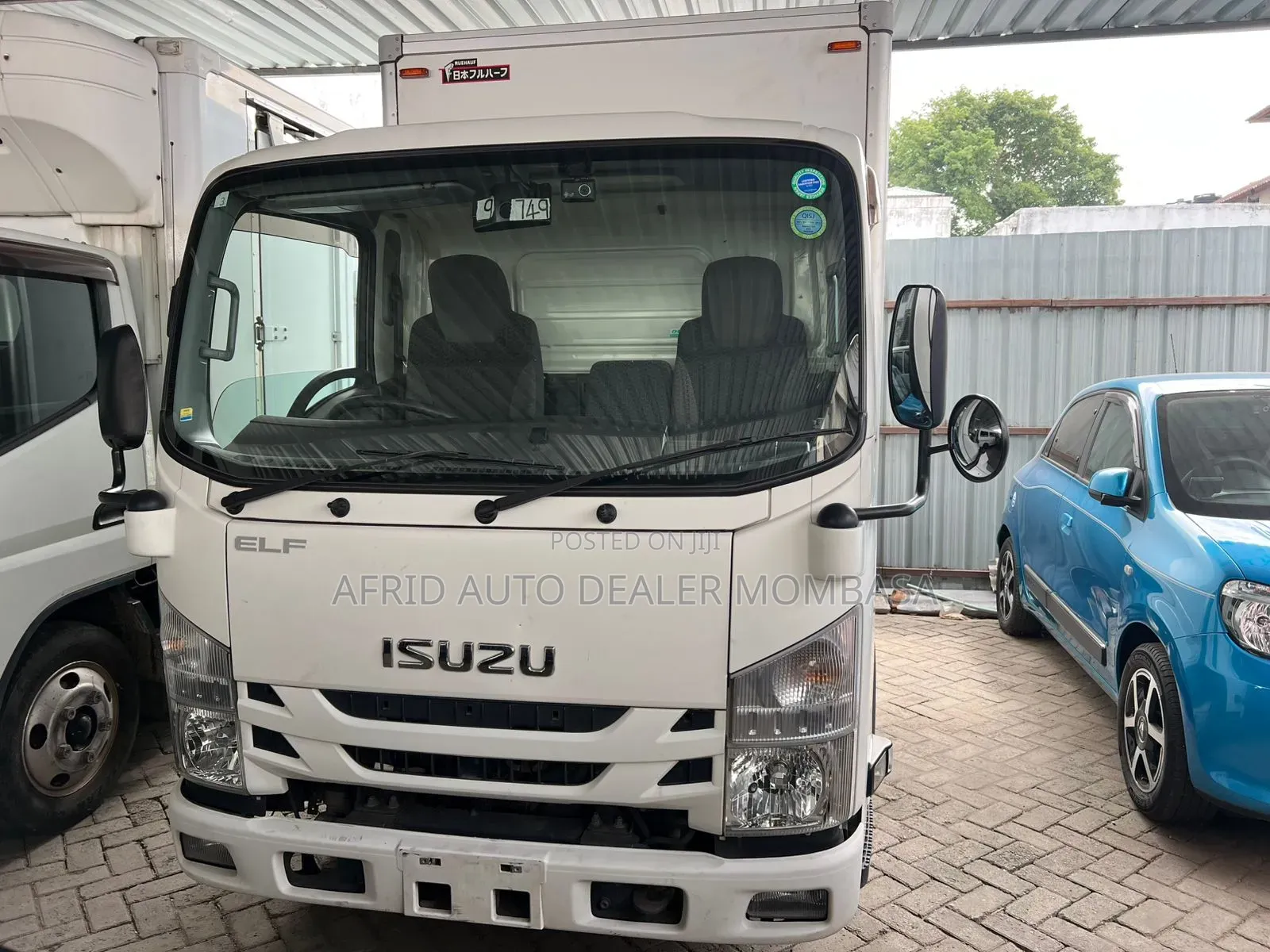 Isuzu Elf Cover Body 2018