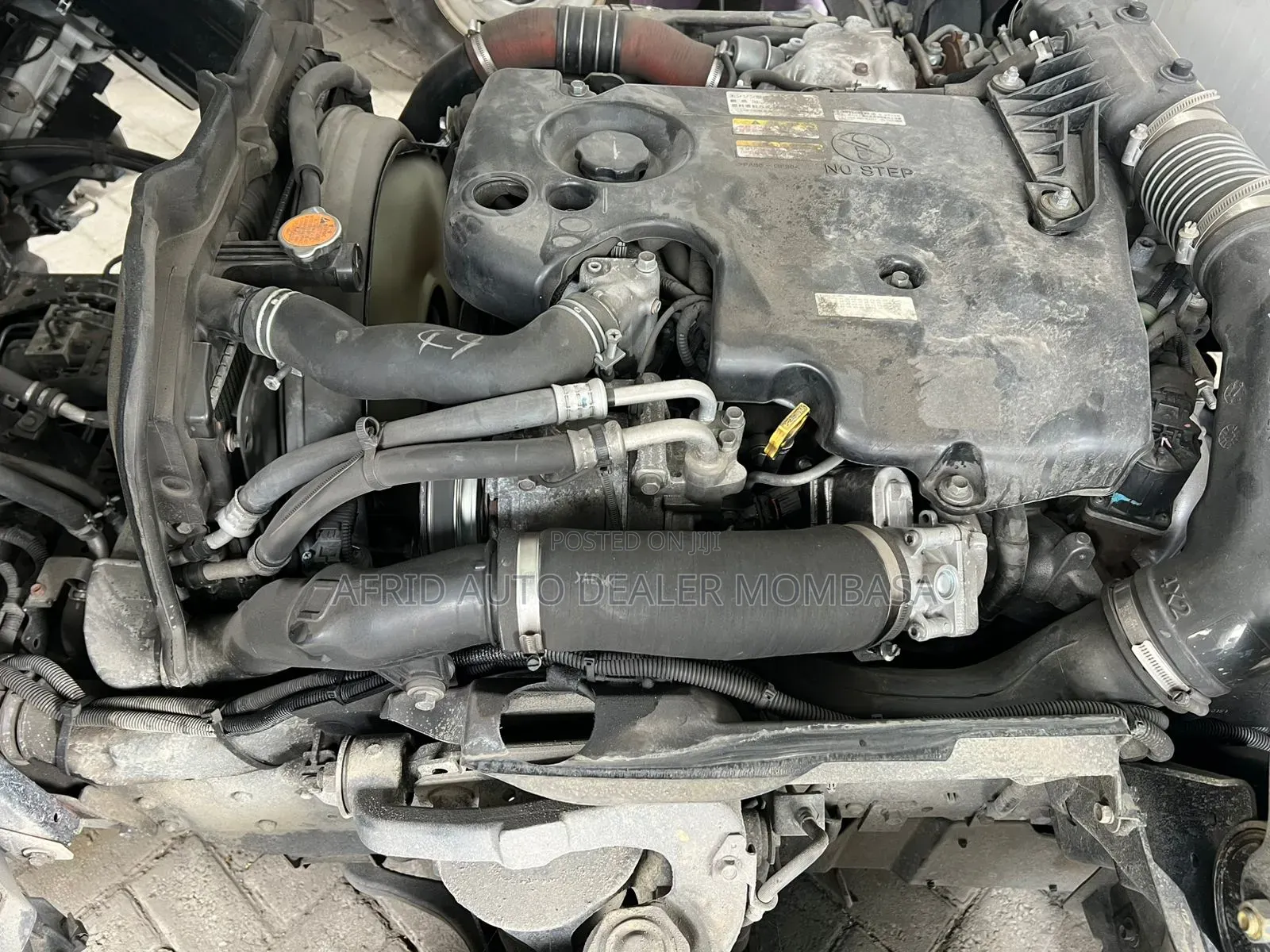 Isuzu Elf Cover Body 2018