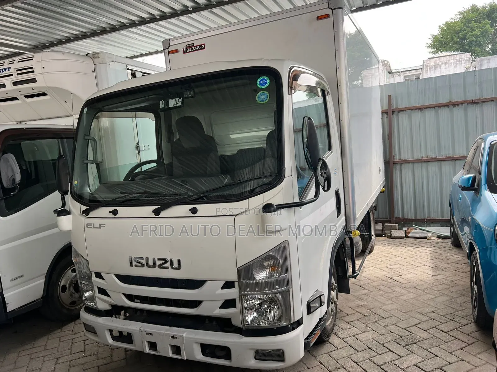 Isuzu Elf Cover Body 2018