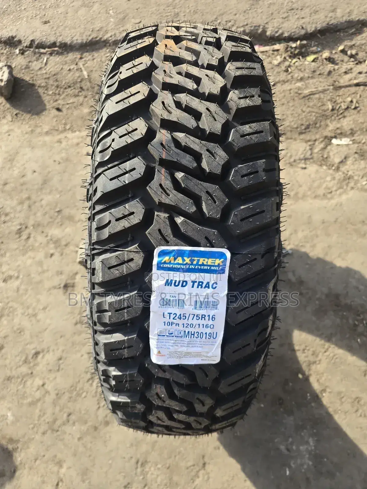 245 /75 R16 Maxtrek Tyres (Mud Terrein) Commercial.