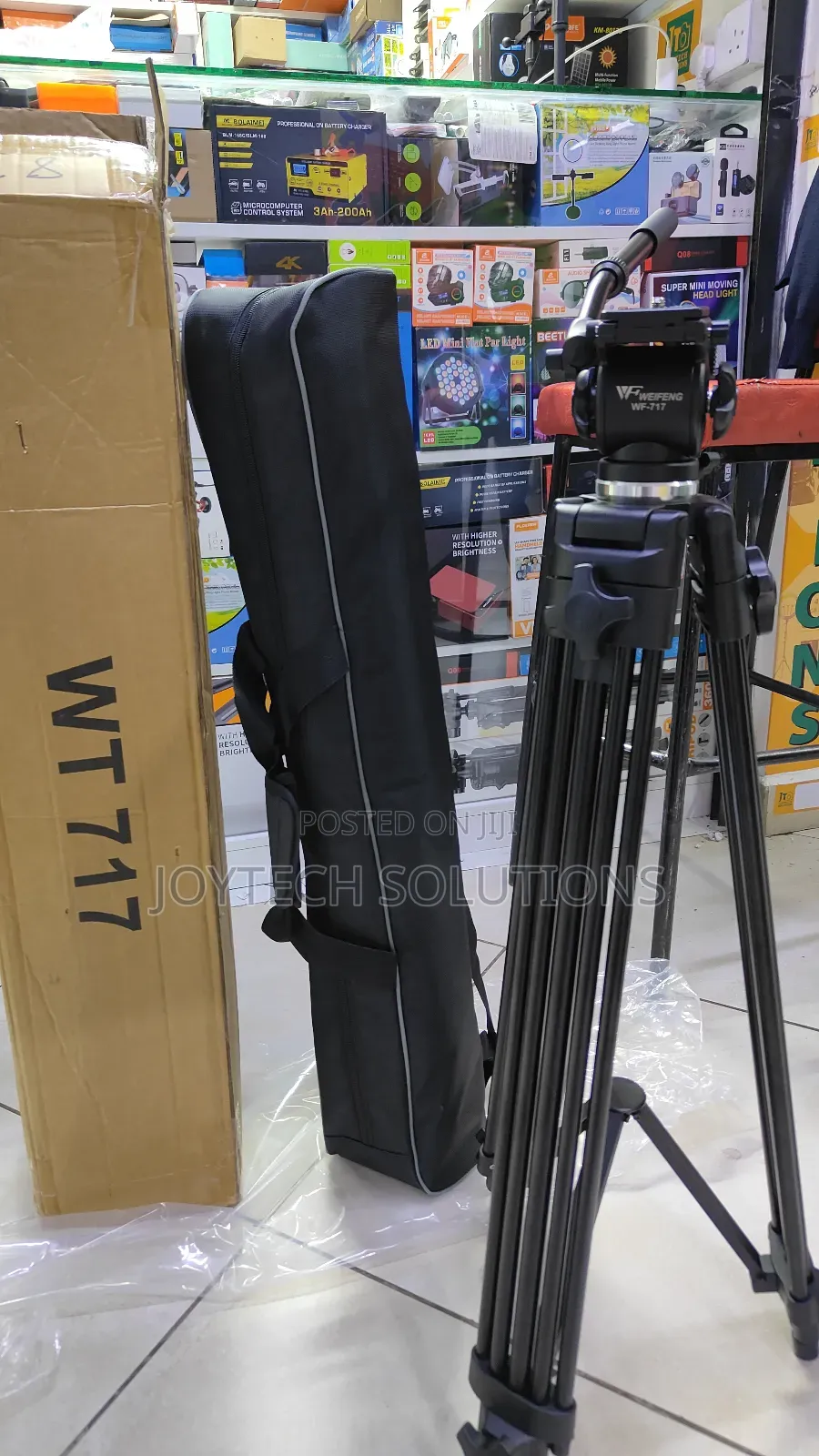 Weifeng Wf-717 1.8m Heavy Duty Video Tripod With Fluid Hydraulic Head.