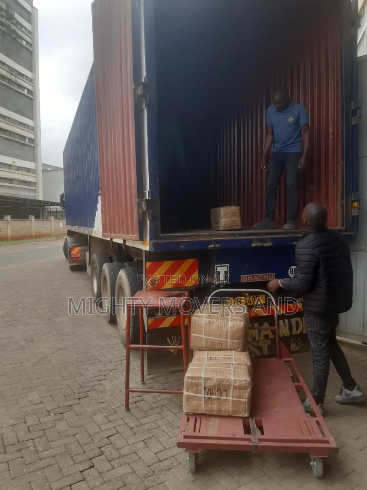 Transit Trailers for Cargo Delivery and Logistics Are Available