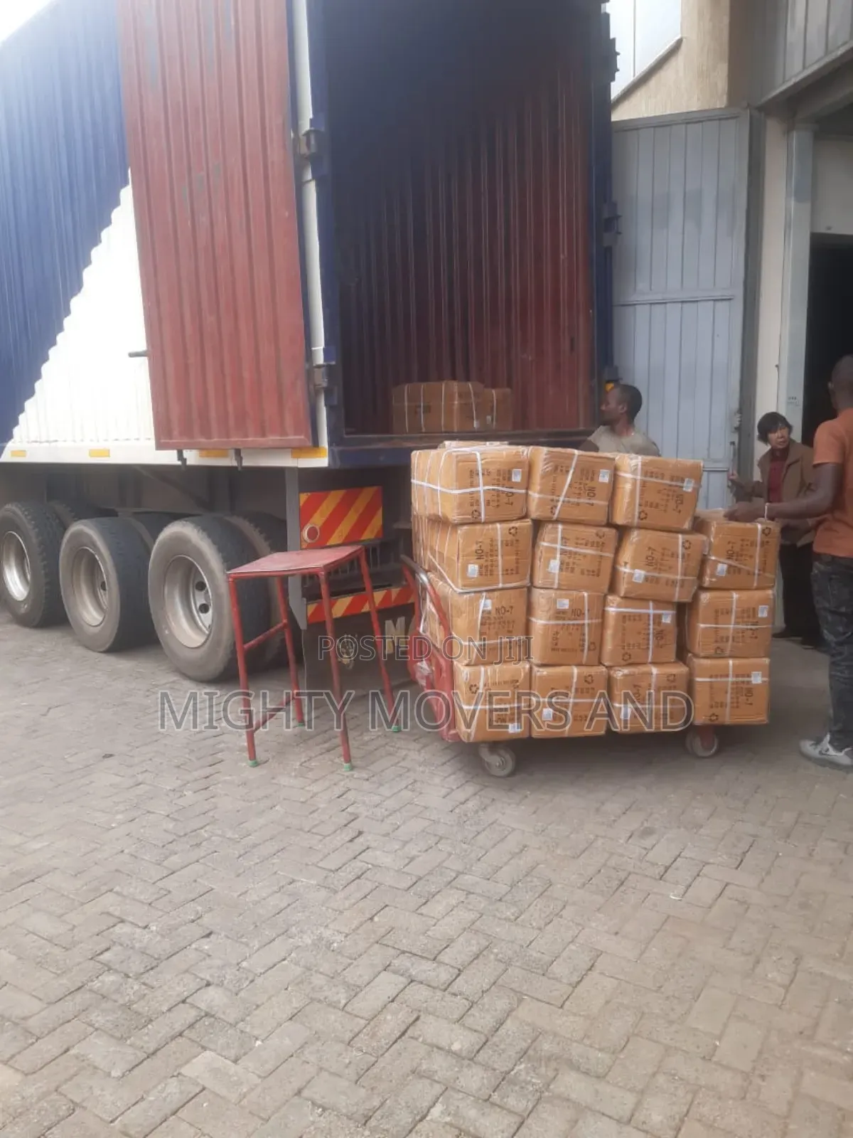 Transit Trailers for Cargo Delivery and Logistics Are Available