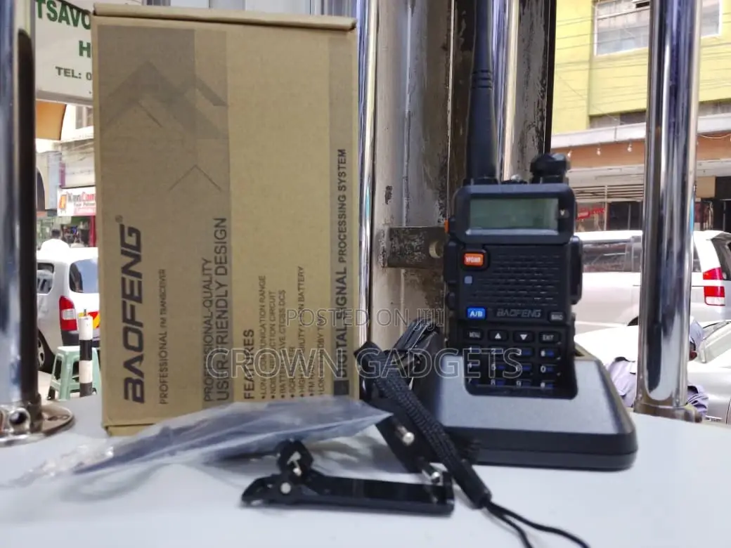 Baofeng Uv-5r Dual Band Walkie-Talkie 128 Channels