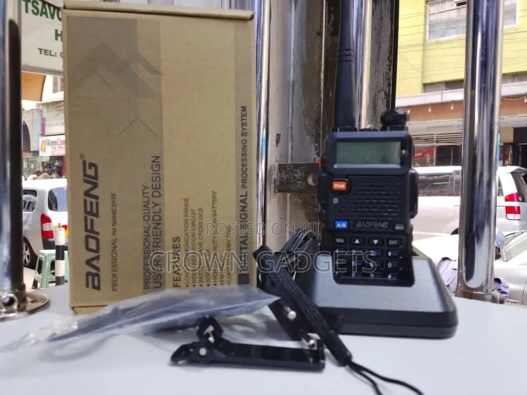Baofeng Uv-5r Dual Band Walkie-Talkie 128 Channels