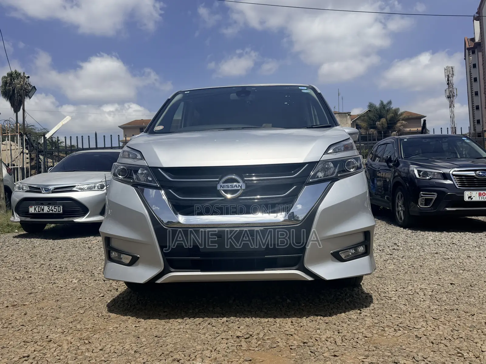 Nissan Serena 2018 Silver