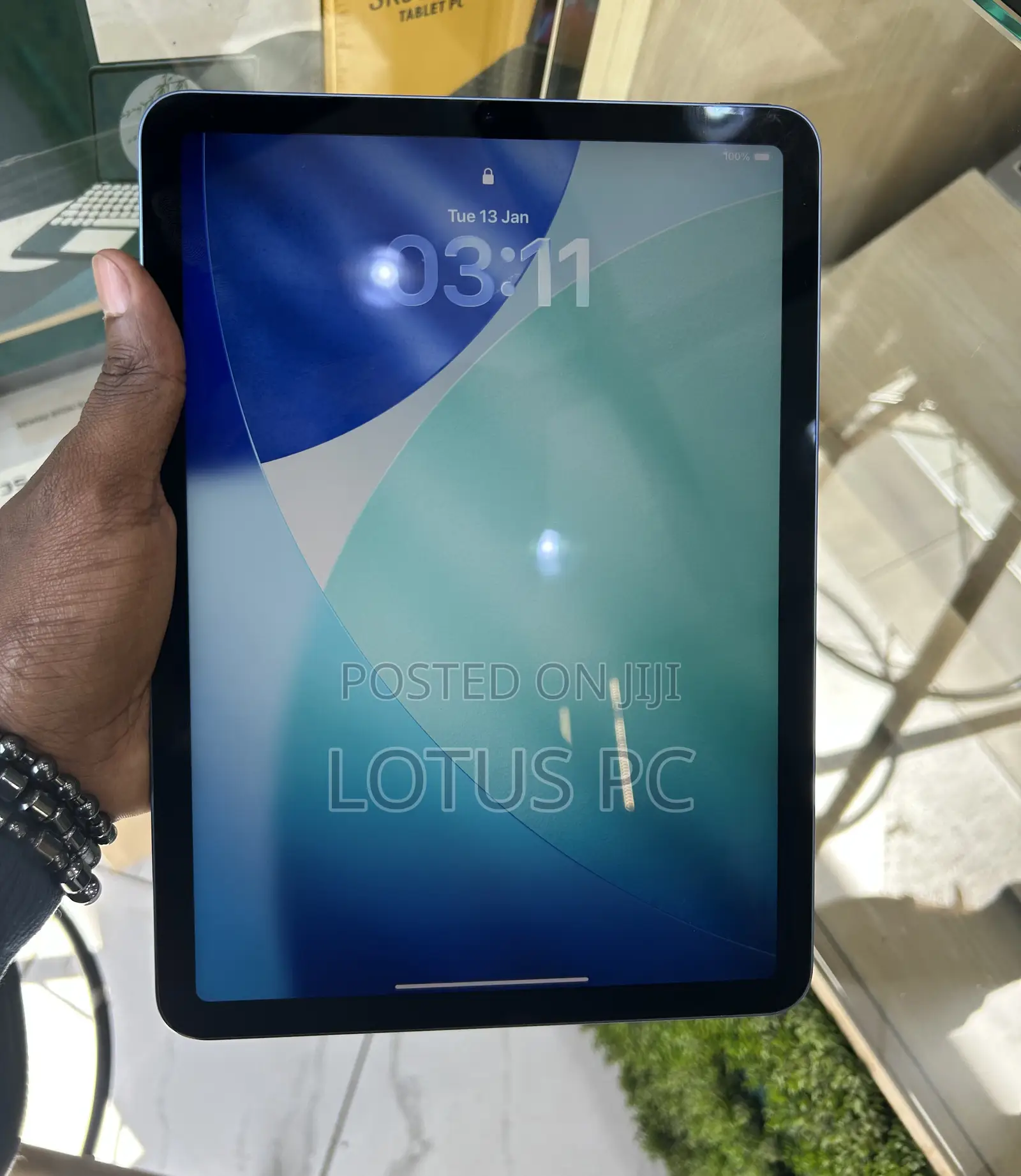 Apple iPad Air (2022) 64 GB Blue