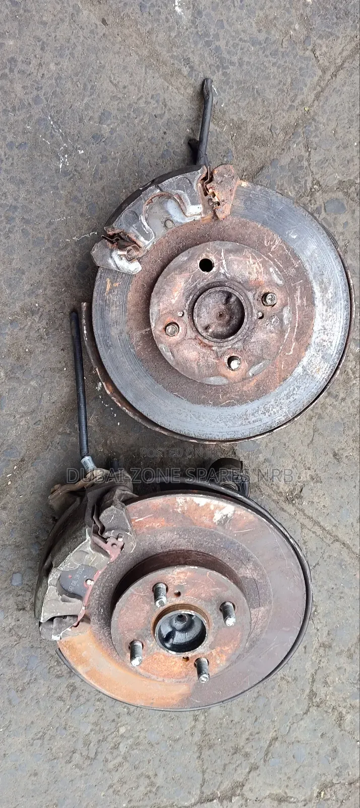 2-Rear Wheel Hubs Complete Disk Type Toyota Ae100, G-Touring.