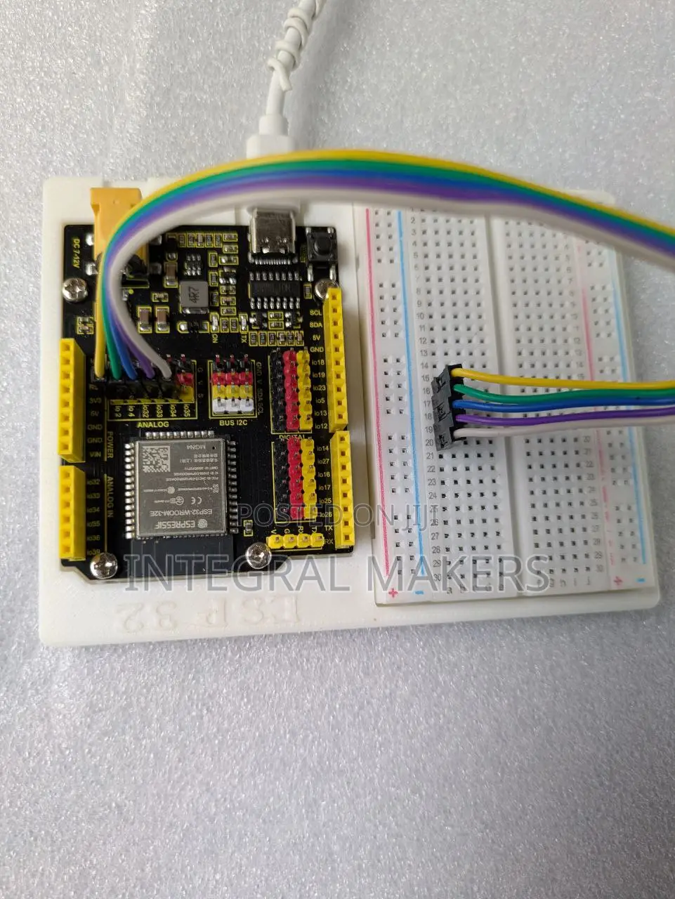 Esp 32 Plus and Breadboard Holder Kit