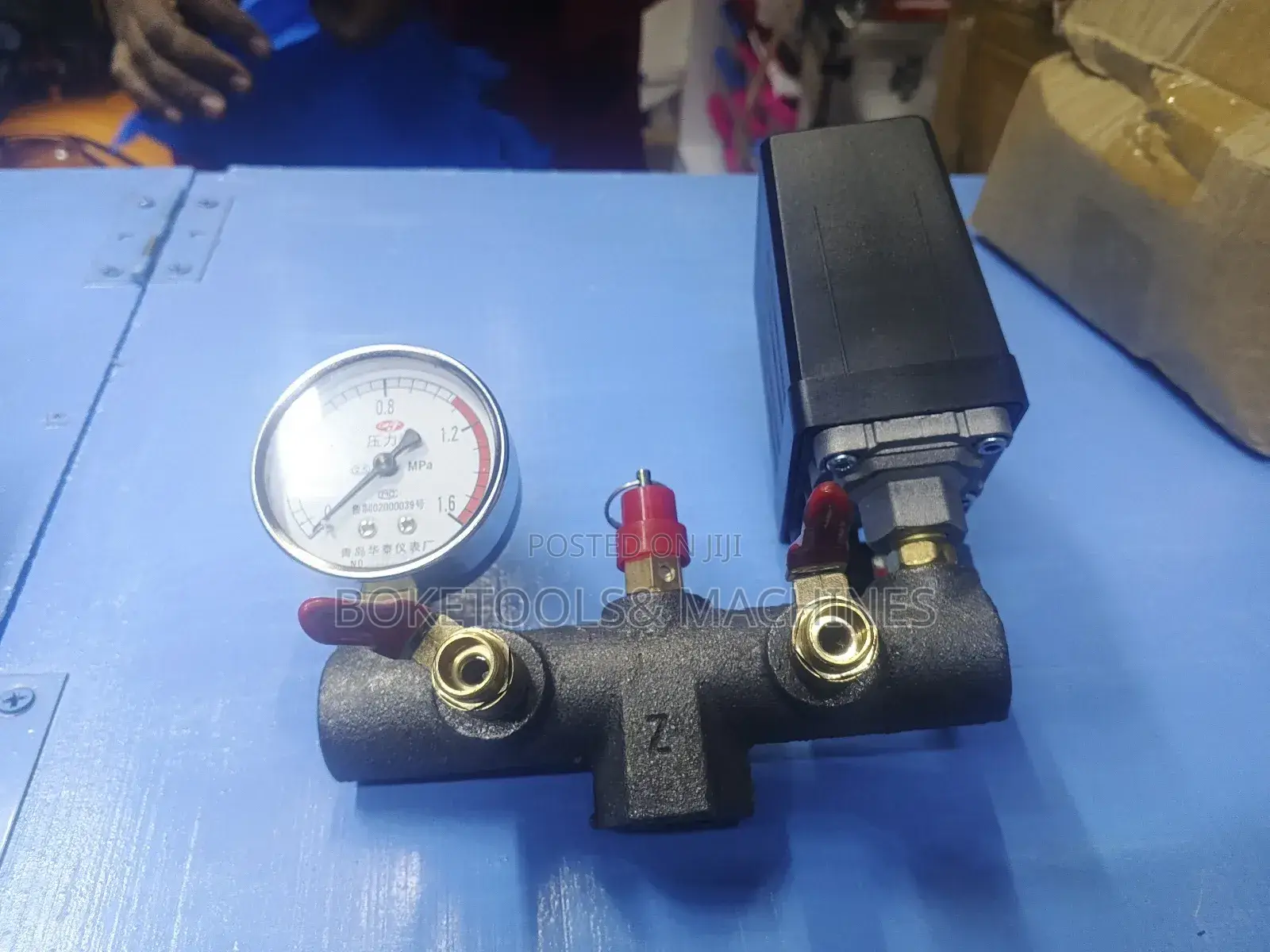 Complete Electric Compressor Gauge With Switch