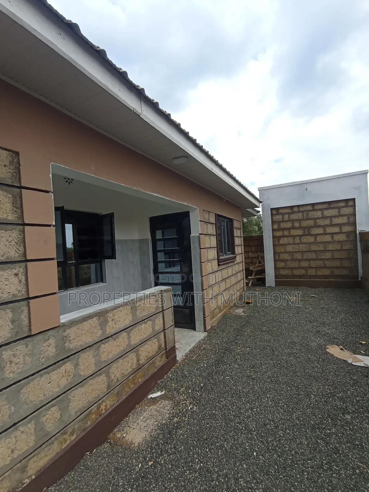 3bdrm Bungalow in Kiserian for sale