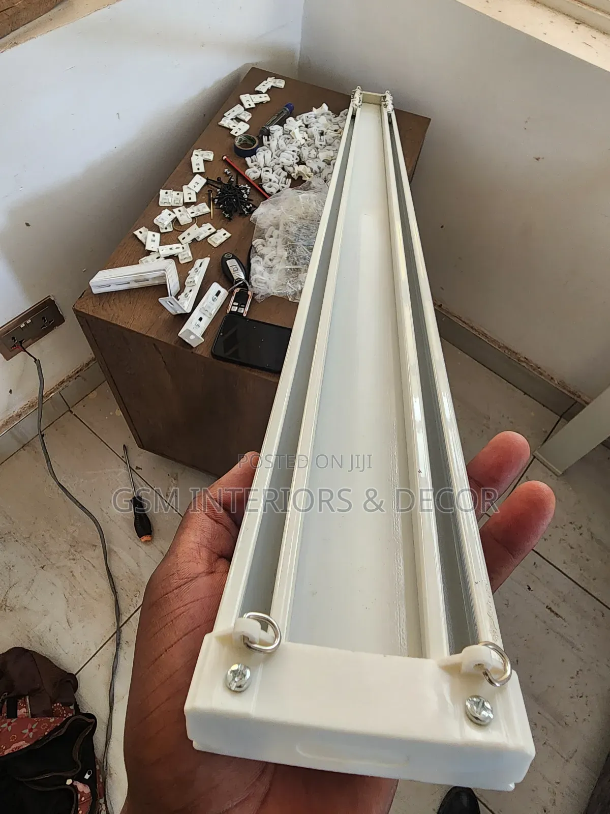 Aluminium Curtain Rails With L Brackets