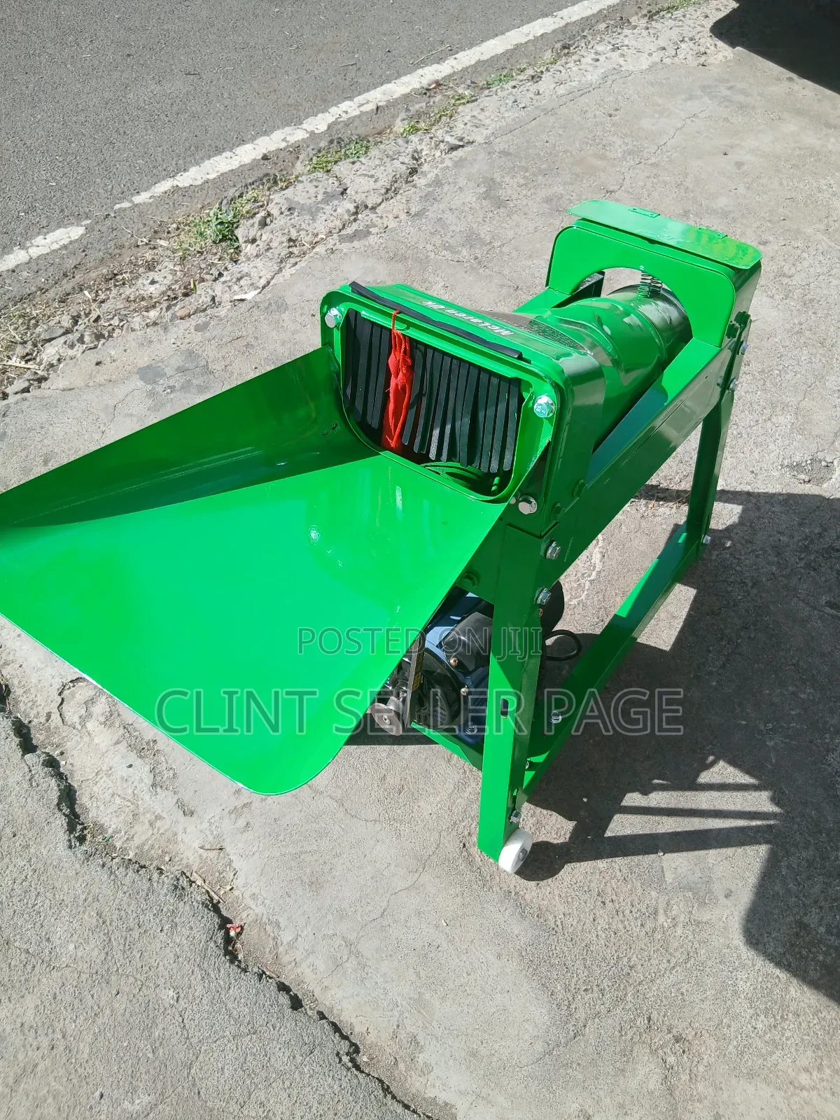 Corn Threshing Machine / Maize Sheller
