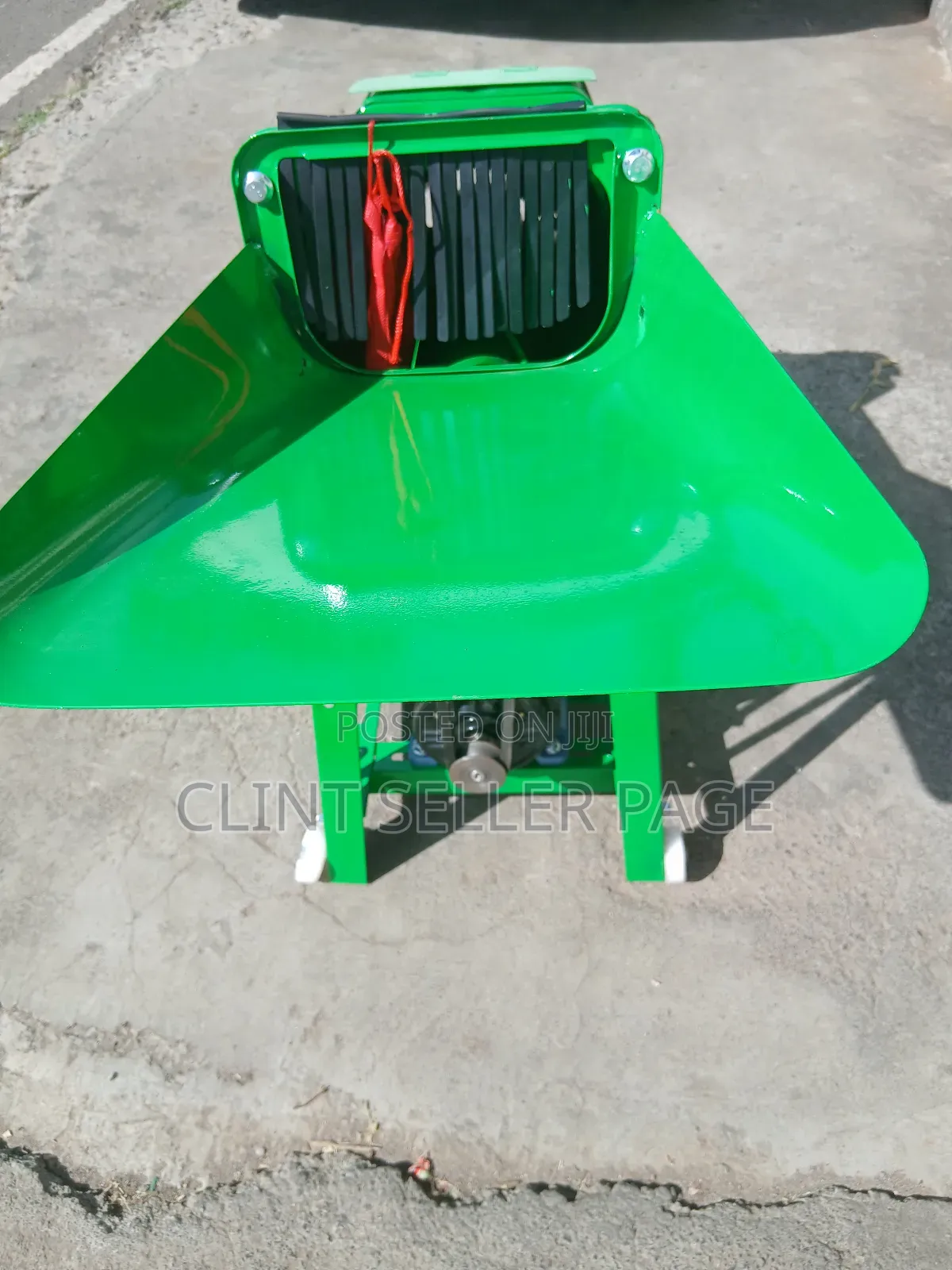 Corn Threshing Machine / Maize Sheller