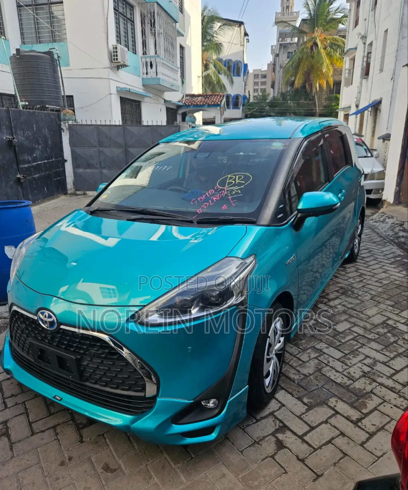 Toyota Sienta 2019 Blue