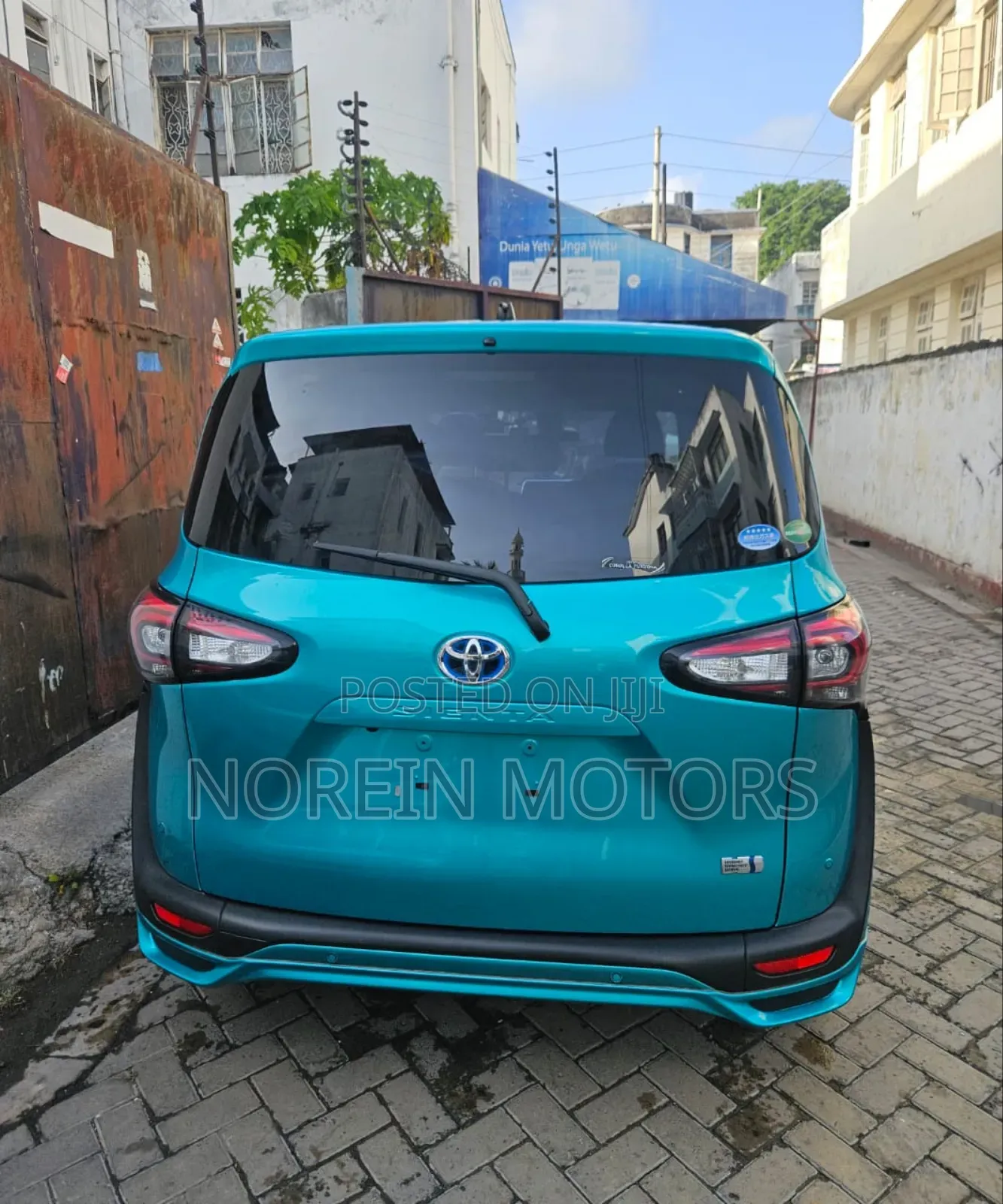 Toyota Sienta 2019 Blue