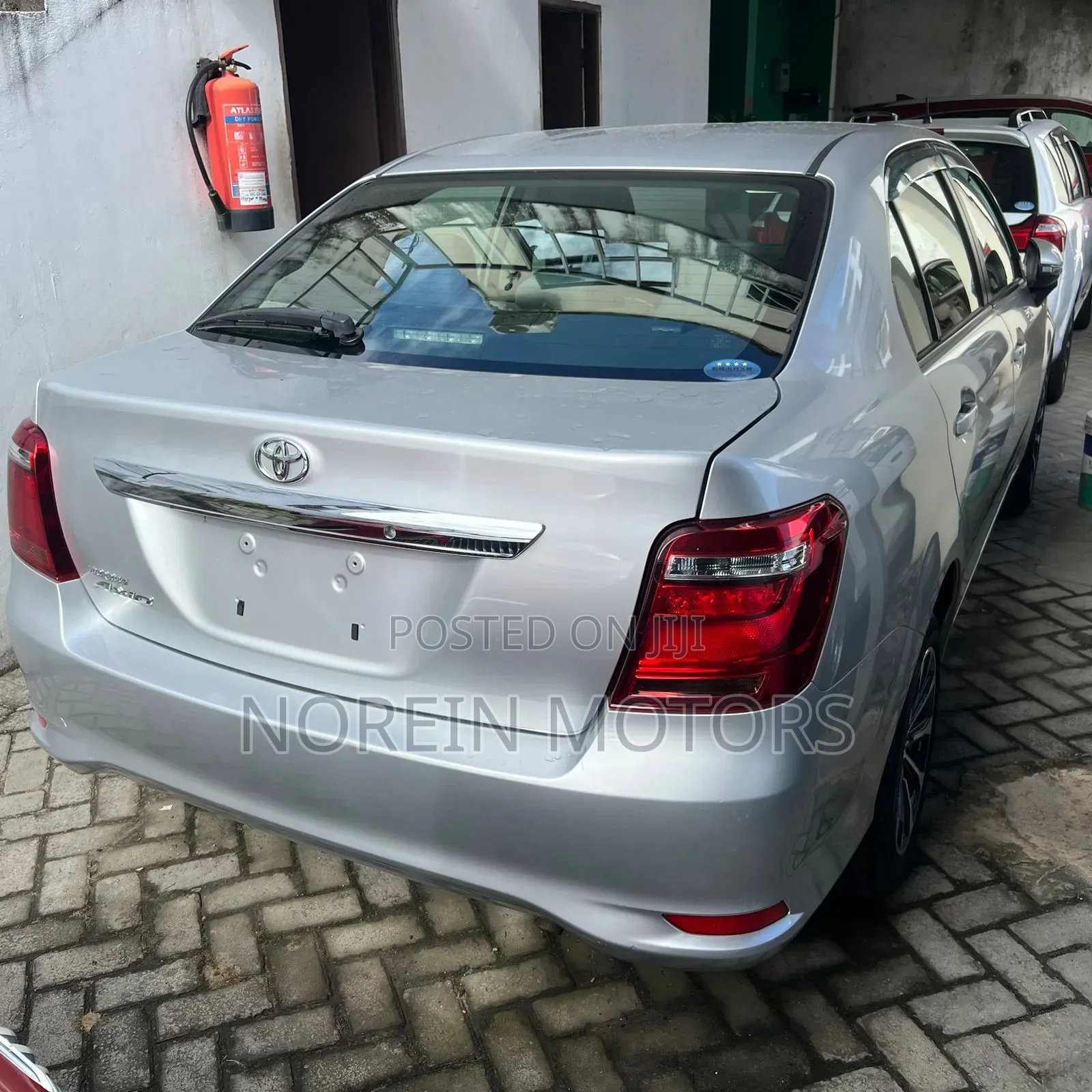Toyota Axio 2018 Silver