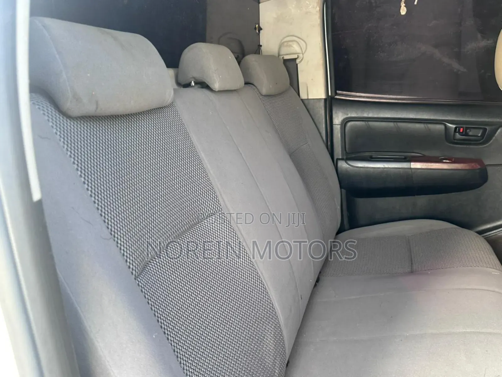 Toyota Hilux 2016 White