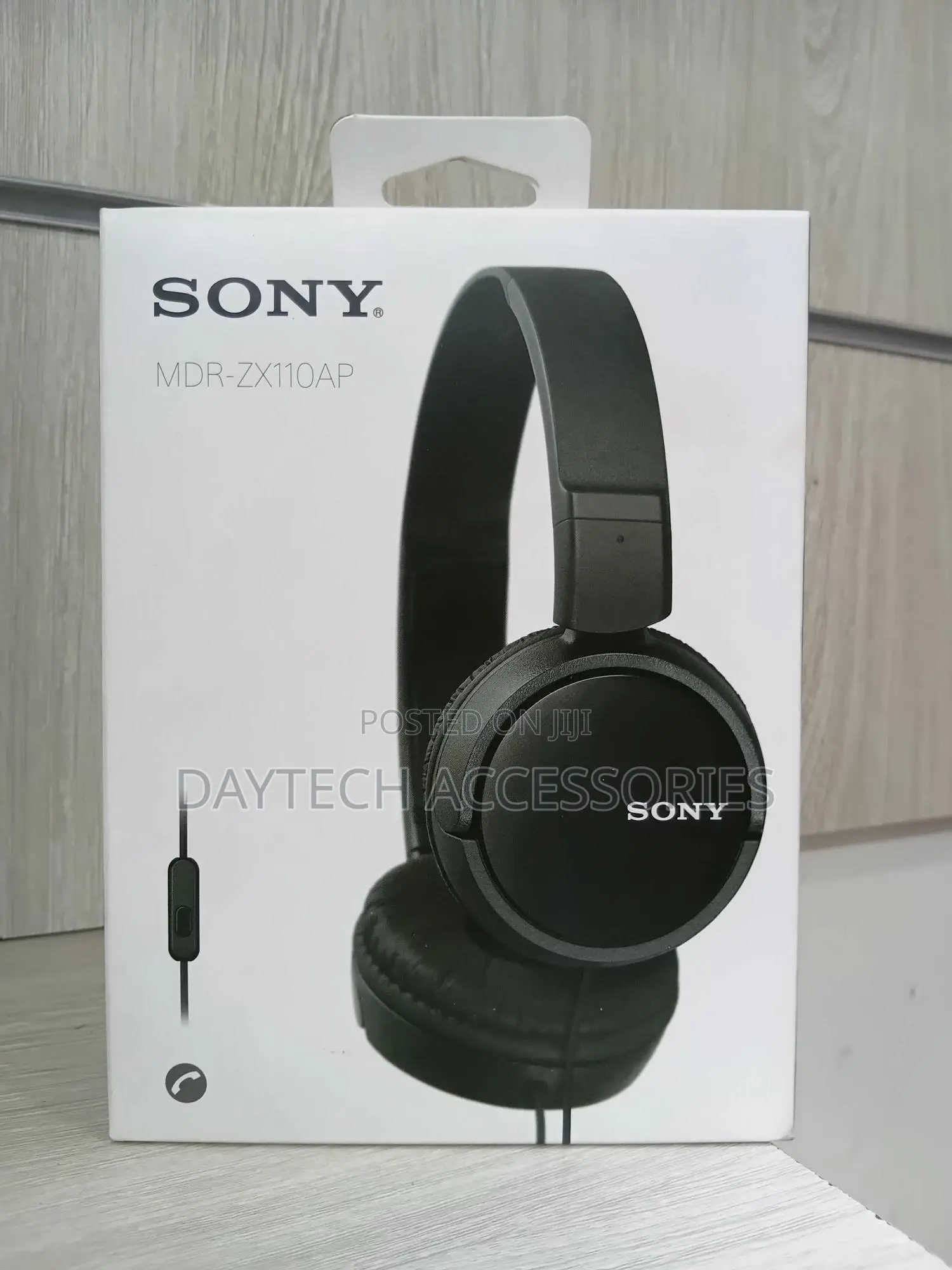 Sony on Ear Wired Headphones MDR-Zx110ap