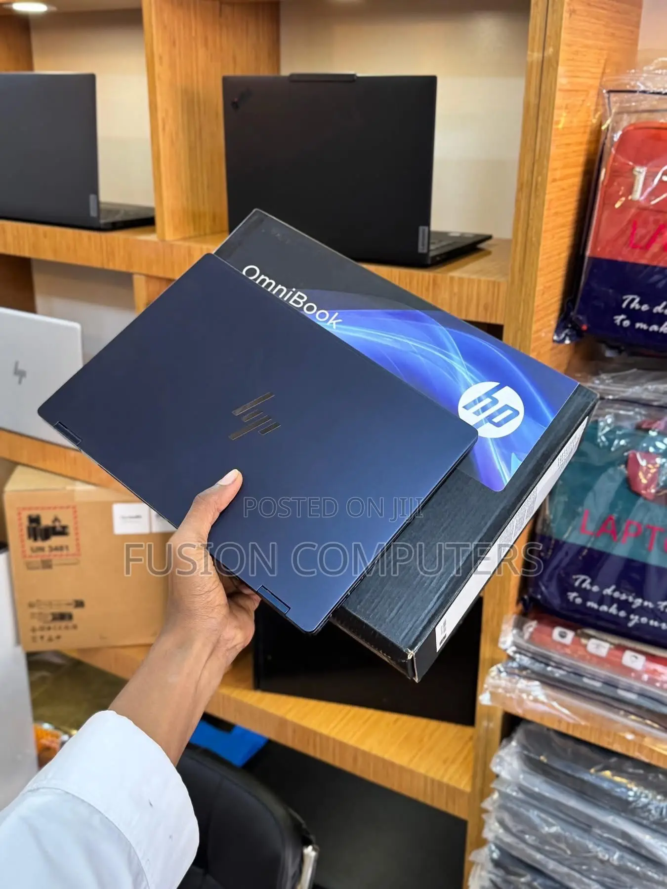 New Laptop HP OmniBook X Flip 14" 16GB Intel Core Ultra 7 SSD 1T