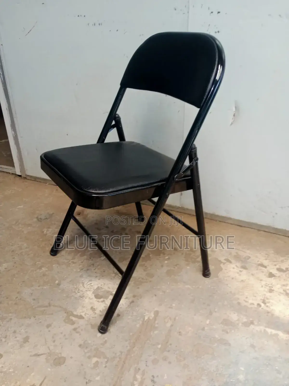 Black Leather Foldable Chair
