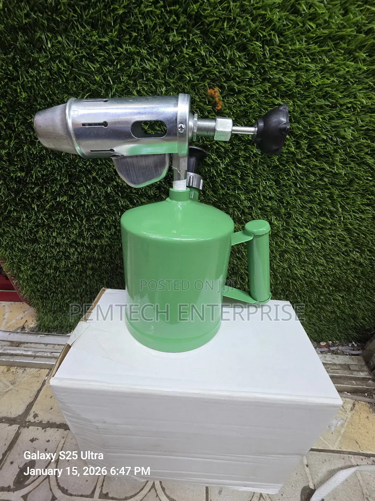 Heavy-Duty, Manually Pressurized Blowtorch