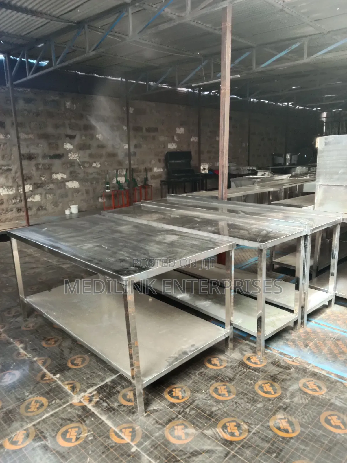 Customized Mirror Design Working Tables