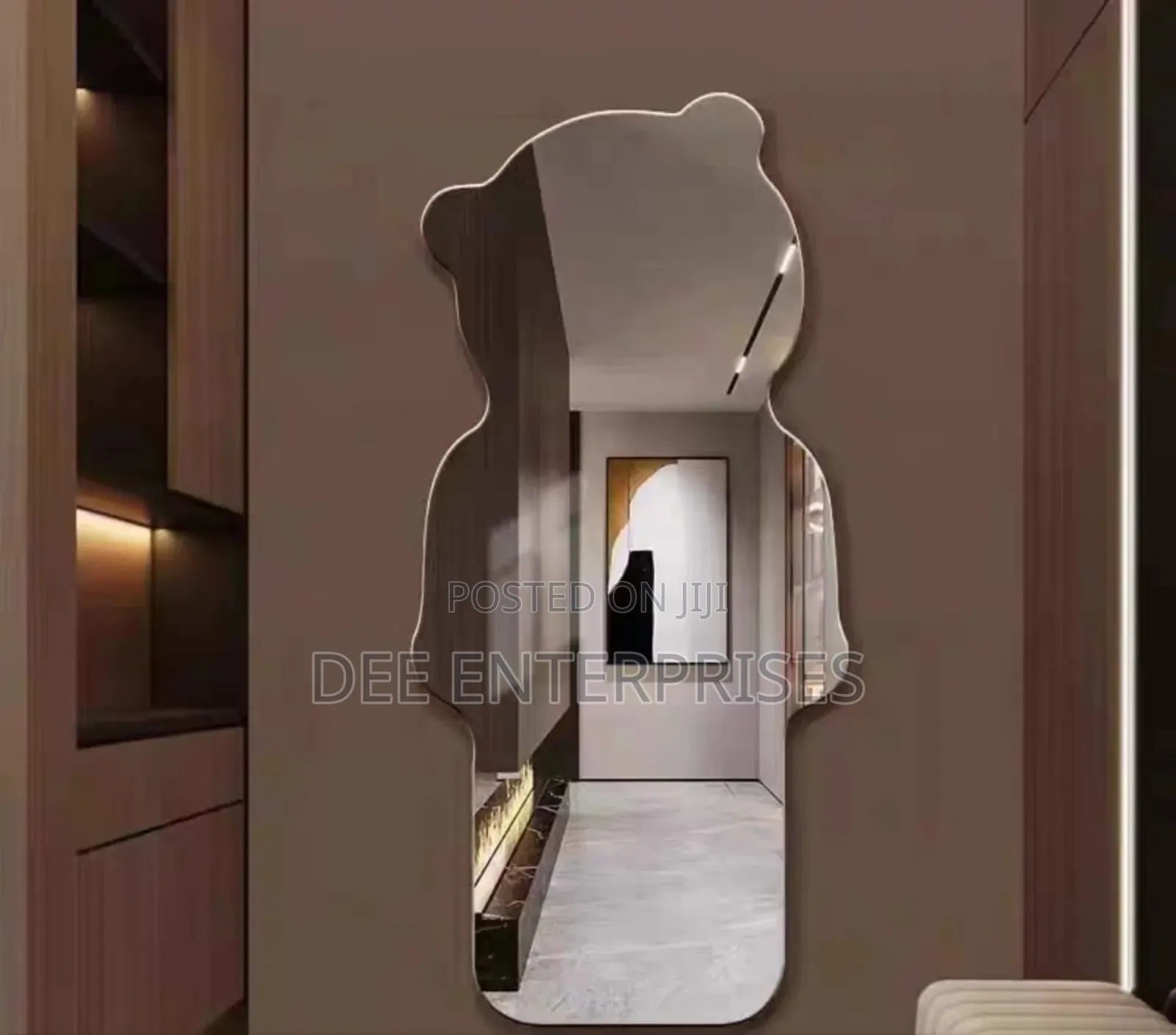 Dolly Shape Acrylic Mirror