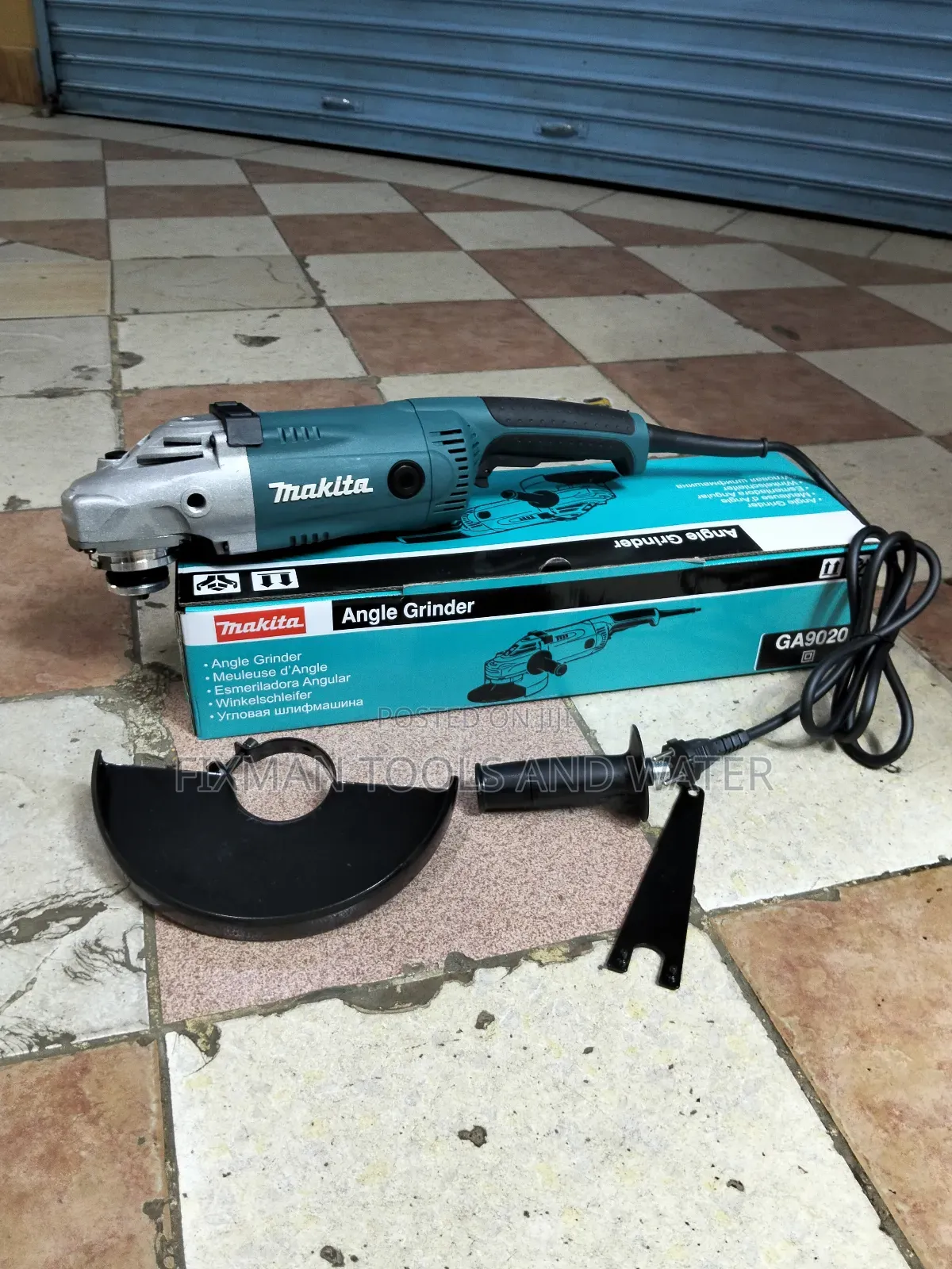 Fabrication Strong Makita Angle Grinder 2100 Watts 9 Inches