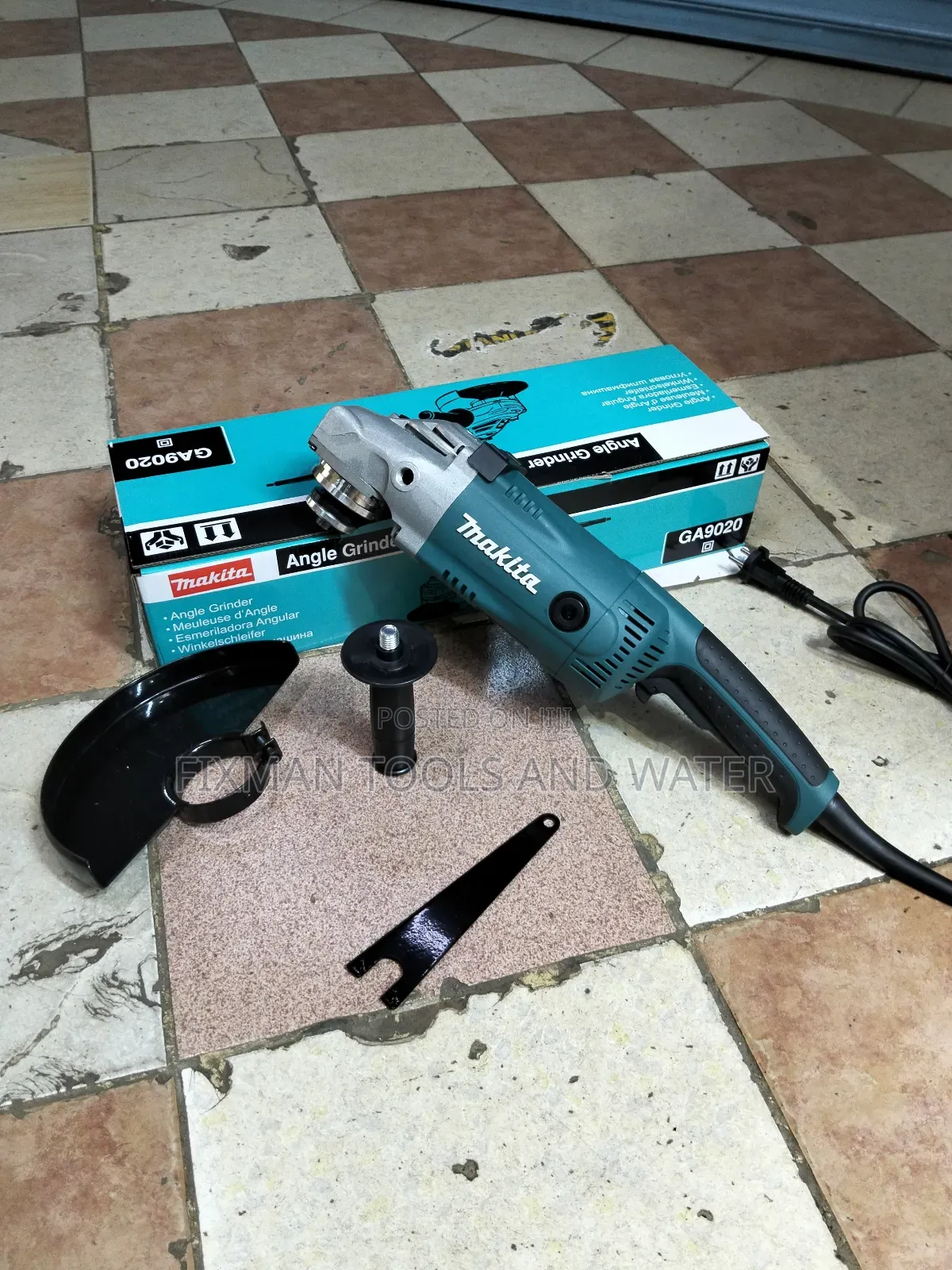 Big Makita Angle Grinder 9 Inches 2100 Watts Multipurpose Use