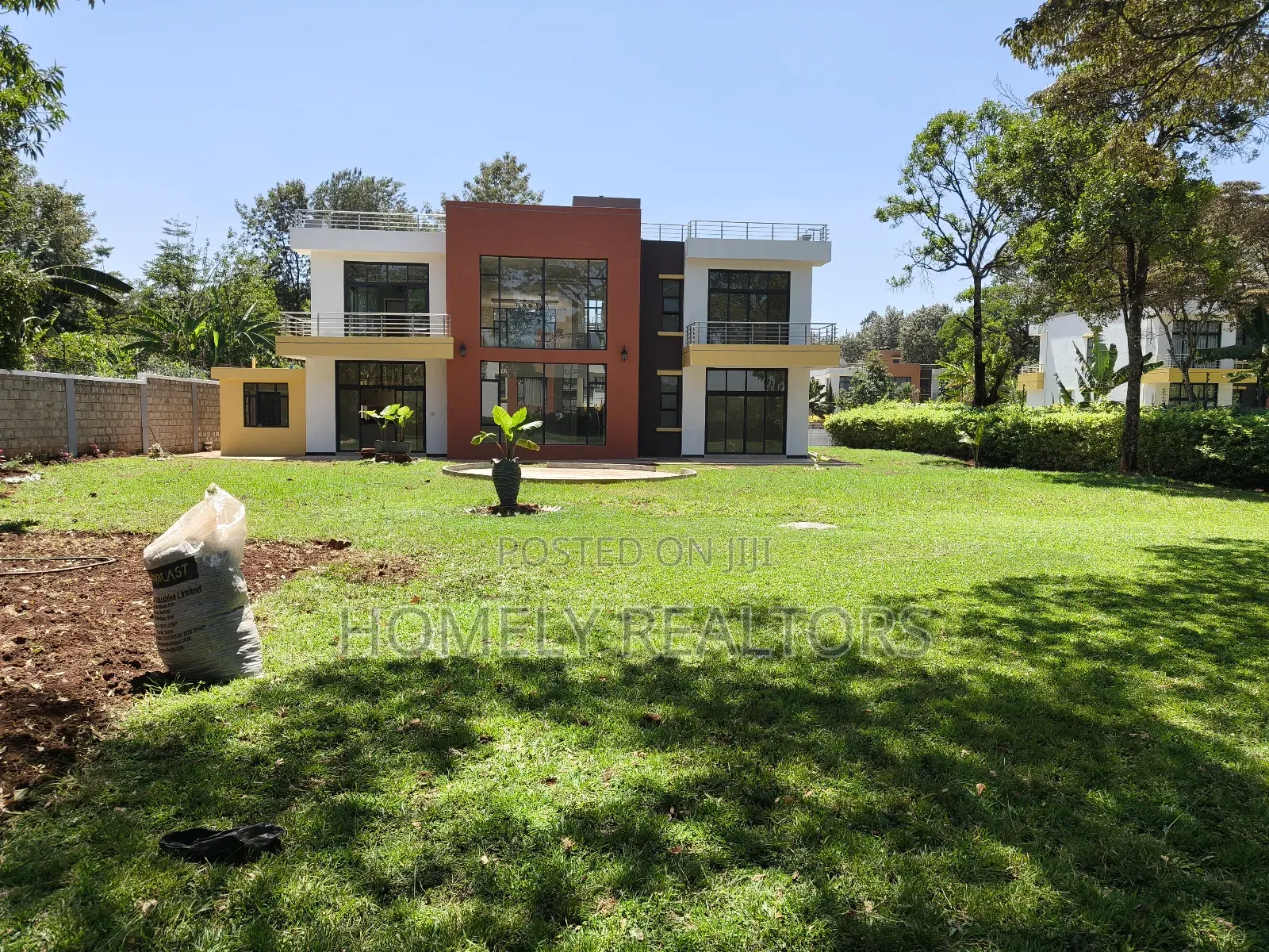 5bdrm Maisonette in Nairobi, Karen for rent