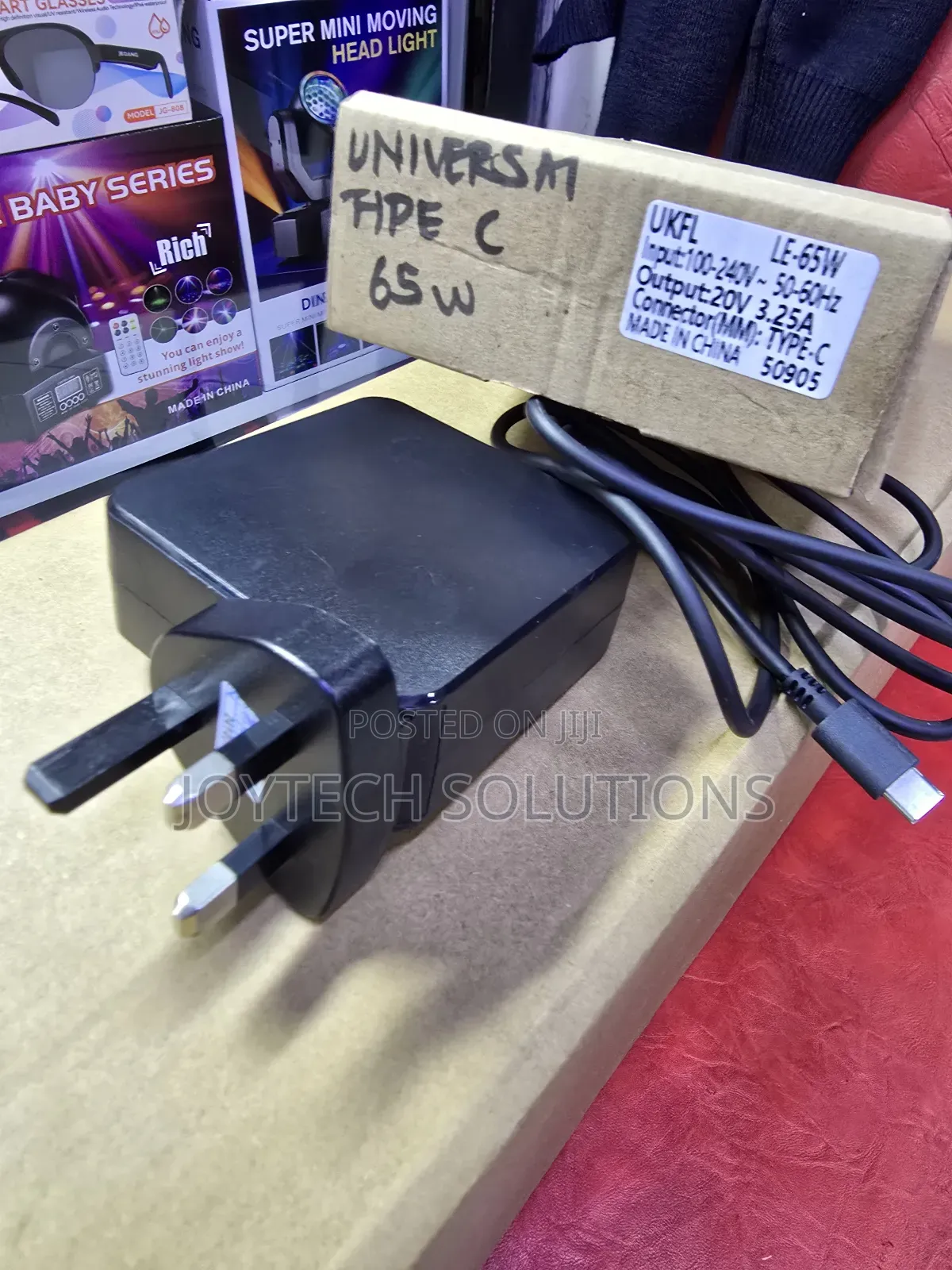 Laptop Charger 65watts Type C Universal Charger.