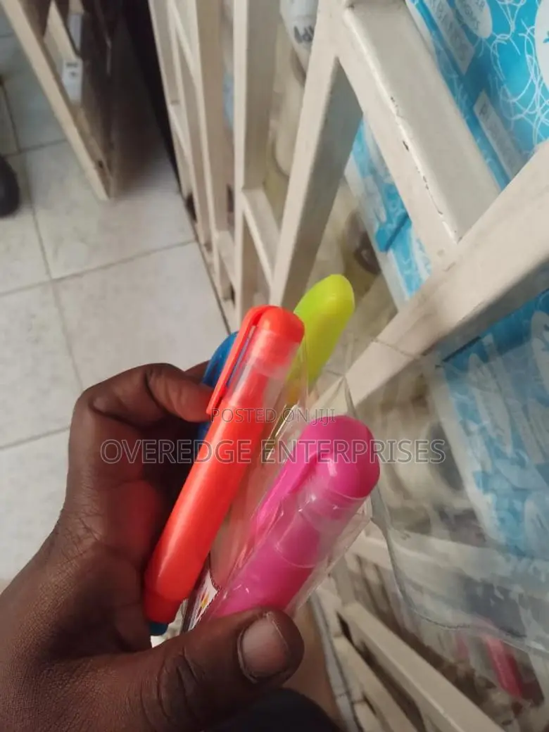 High Quality 4pcs Highlighters