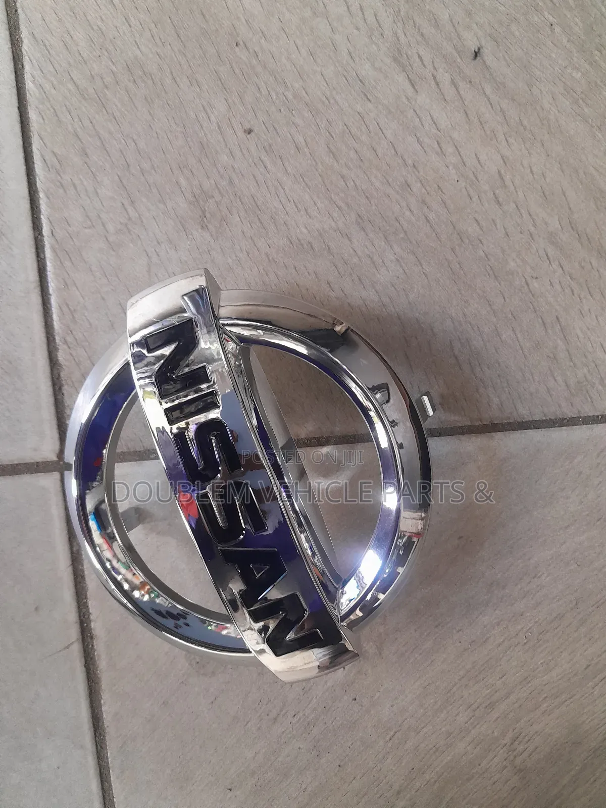 Front Grill Logo/Emblem Nissan Note 2010,2011,2012,2013,2014