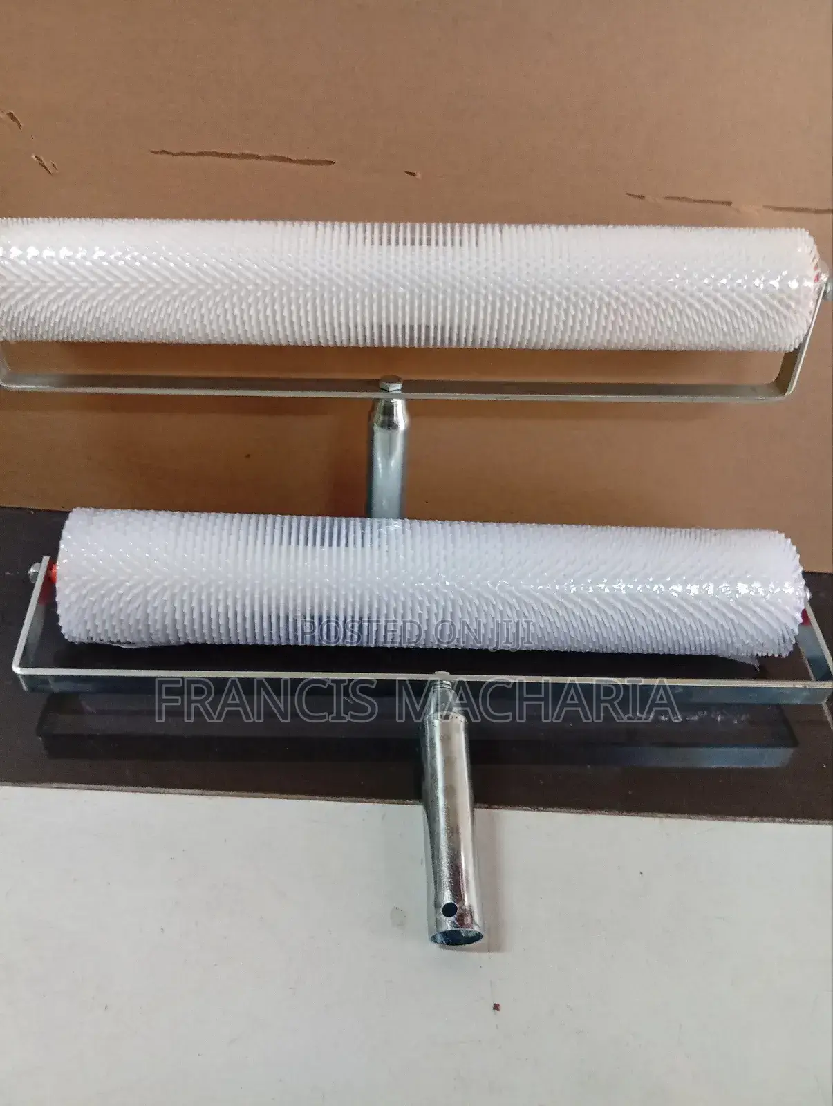Epoxy Spike Roller