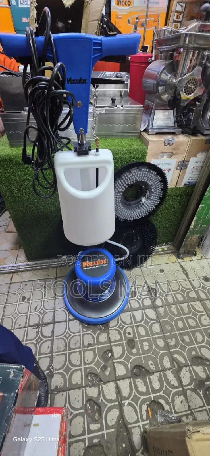 Kzubr Floor Scrubbing Machine 1100watts, Floor Scrubber Machine.
